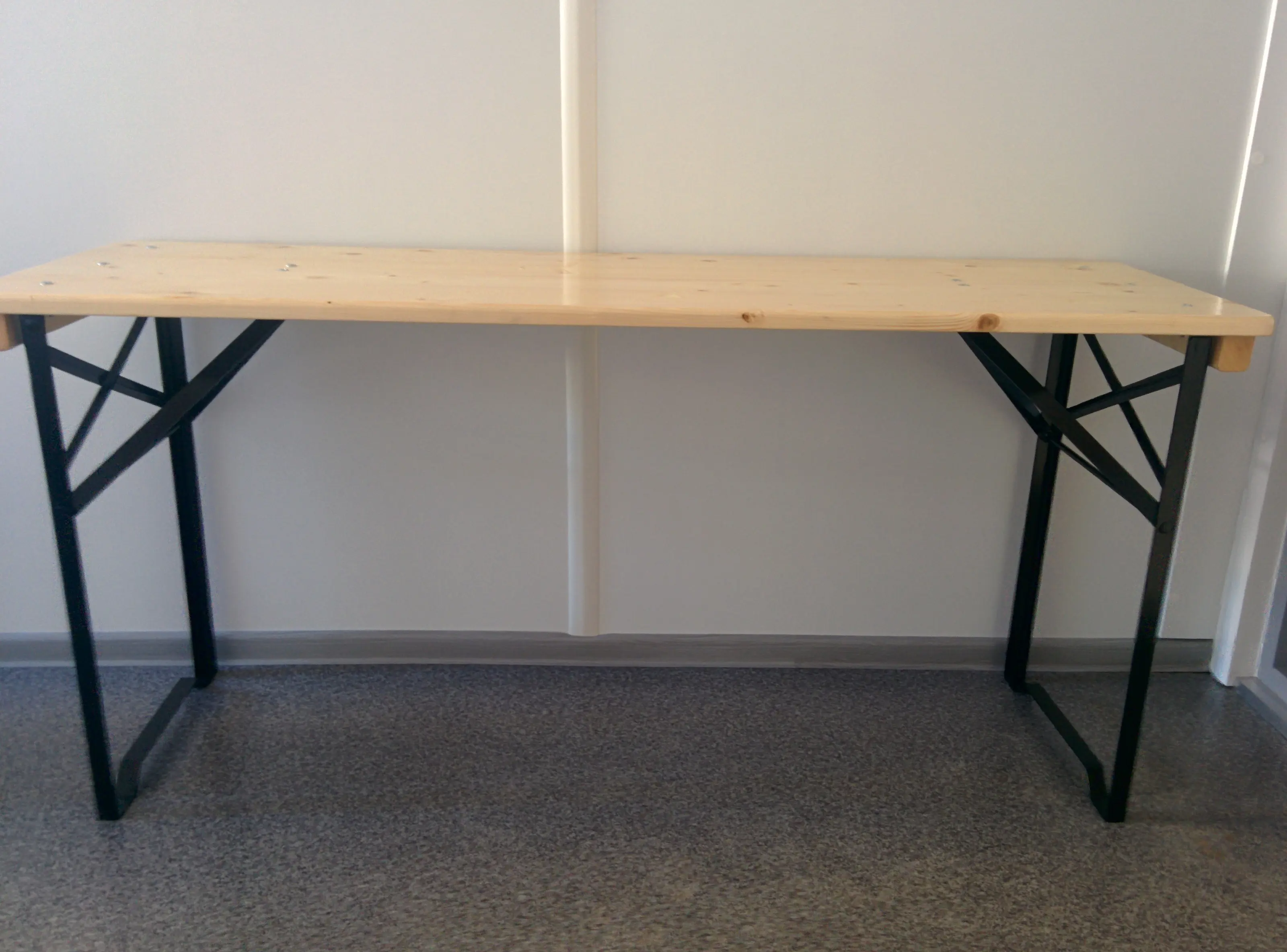 Folding dining table