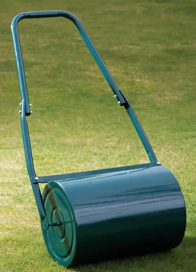 Roller for lawn