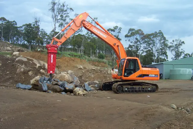 Crawler excavators, <25t