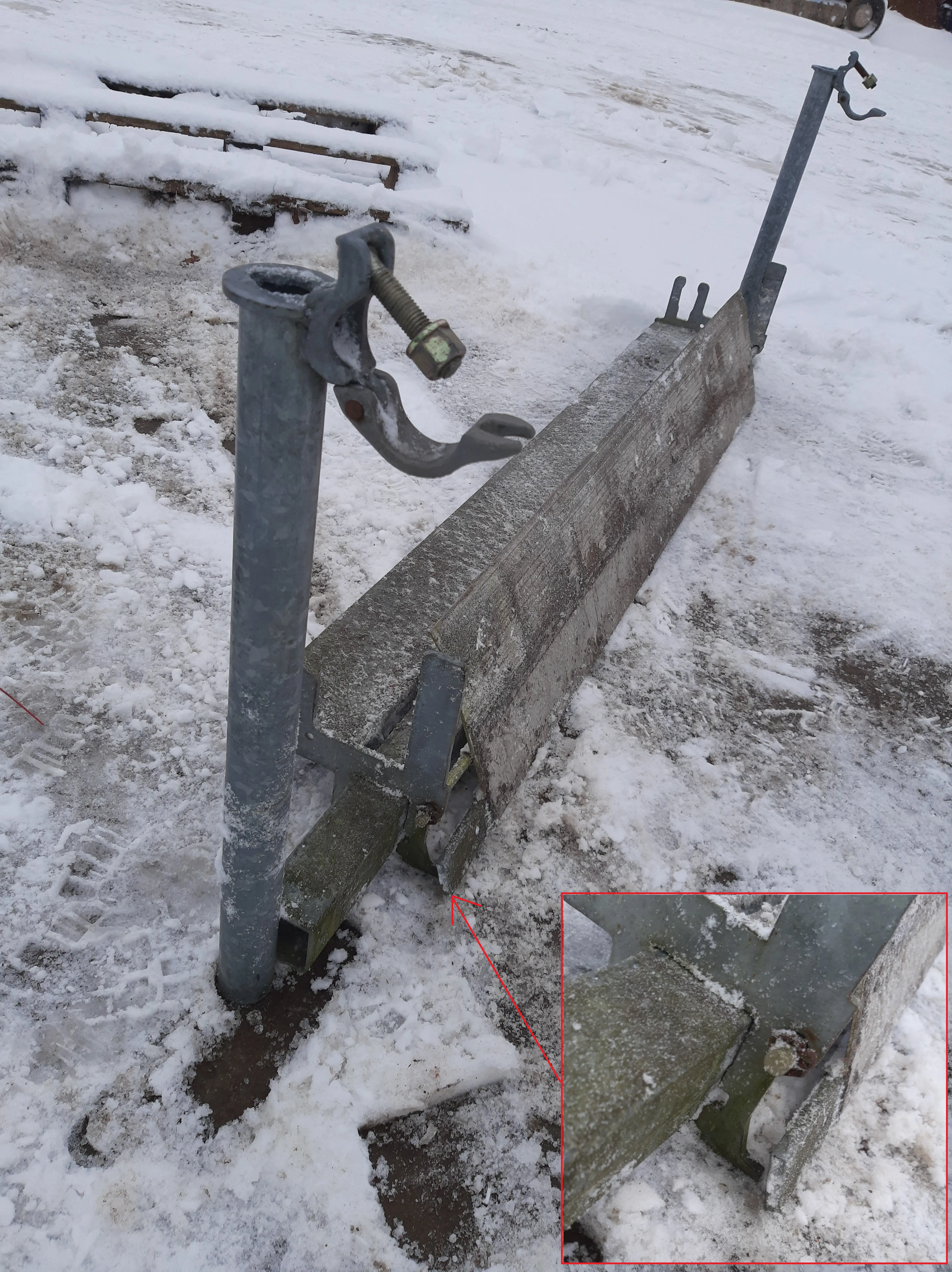 GEDA Landing Level Safety Gate "Comfort" - crossbeam with safety toe board (Old type - with counterweight)
