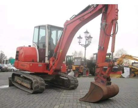 Miniekskavaator, <5t