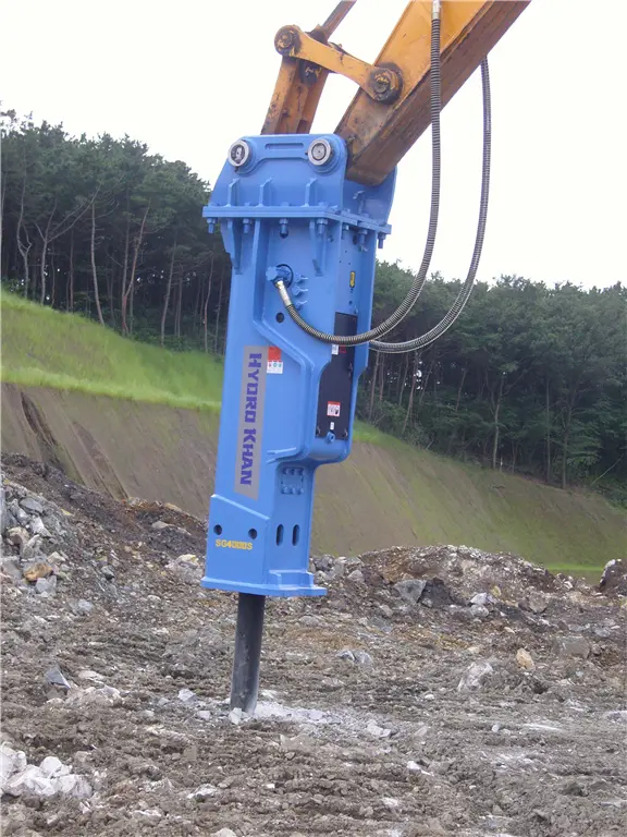 Hydraulic breaker