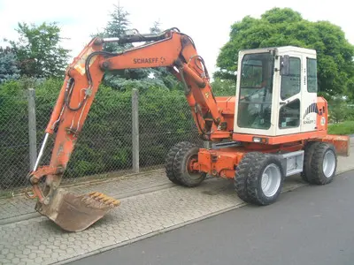 Wheeled excavators, <10t