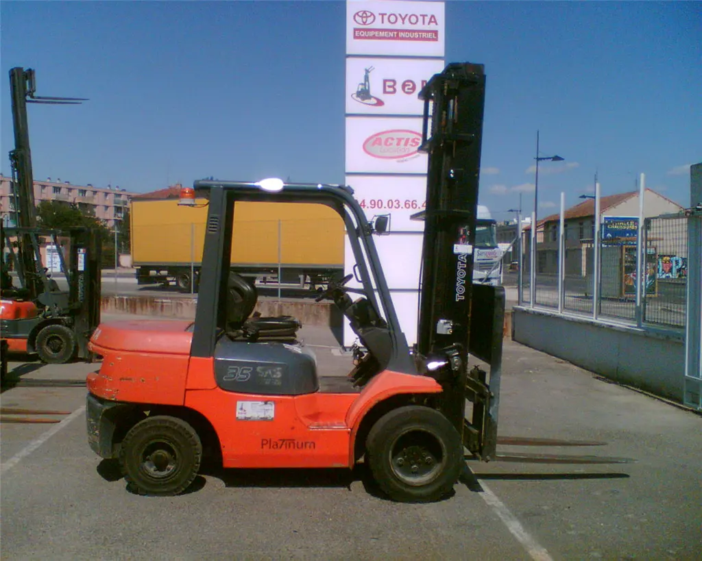 Warehouse loader