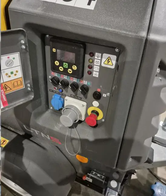 Valgustus, 4x400W LED, 8.2m