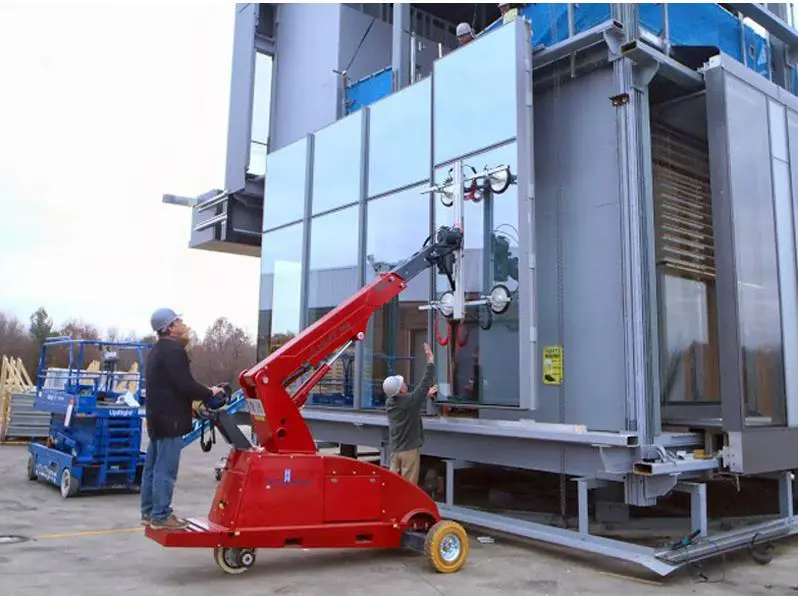 Mobile vacuum lifts 500 kg