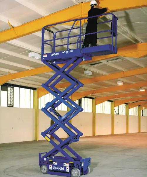 Electric scissor lift (battery, 2 WD), 8m