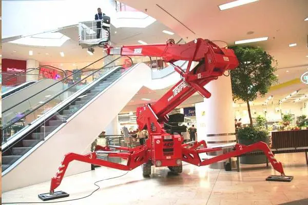 Spider work platform (diesel, 220v, crawler), 20m