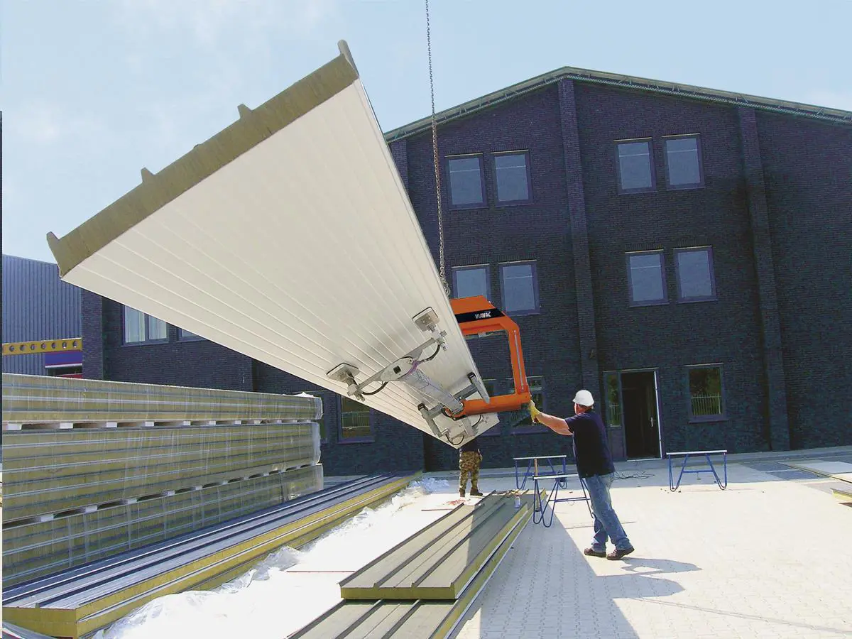 Akkukäyttöinen alipainepaneelinostin, käännettävä, 18,5 m, 350 kg