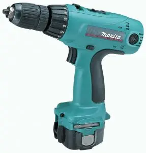 Drill with accumulator (Two batteries and charger), 12V
