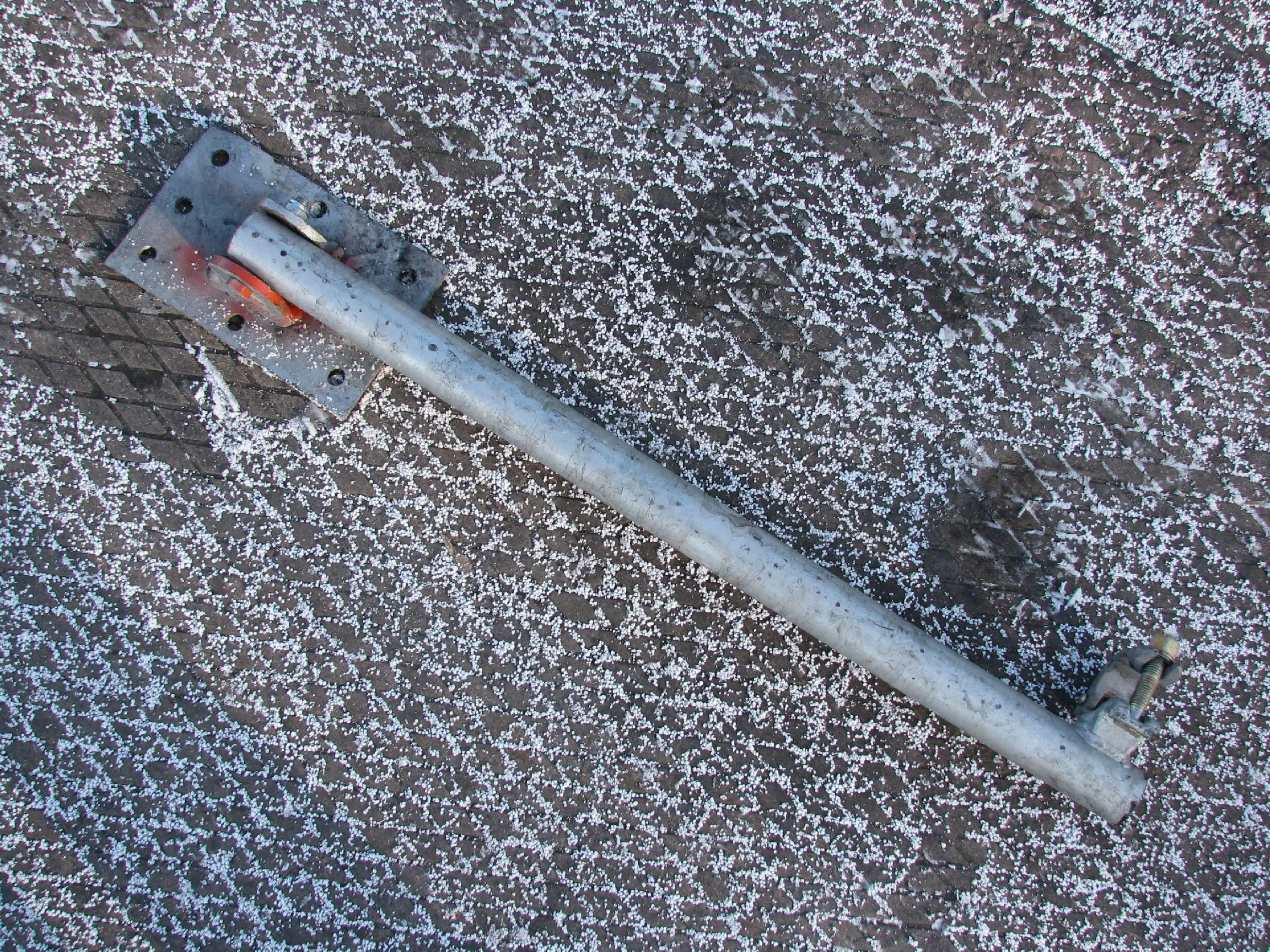 Mast ties - tube with coupler and swivel base