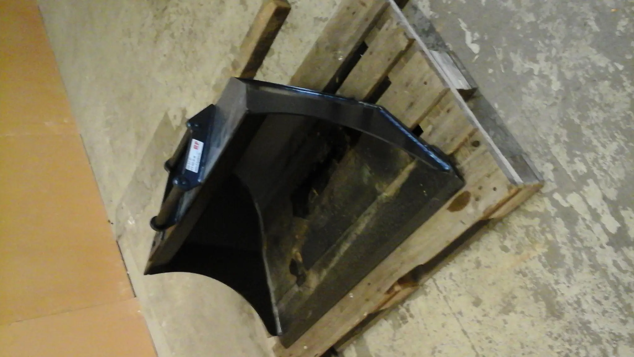 Planning bucket Bobcat E20 with tilt system