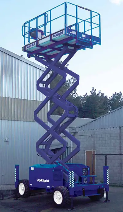 Žirklinis keltuvas (dyzelis, 4WD), 12m