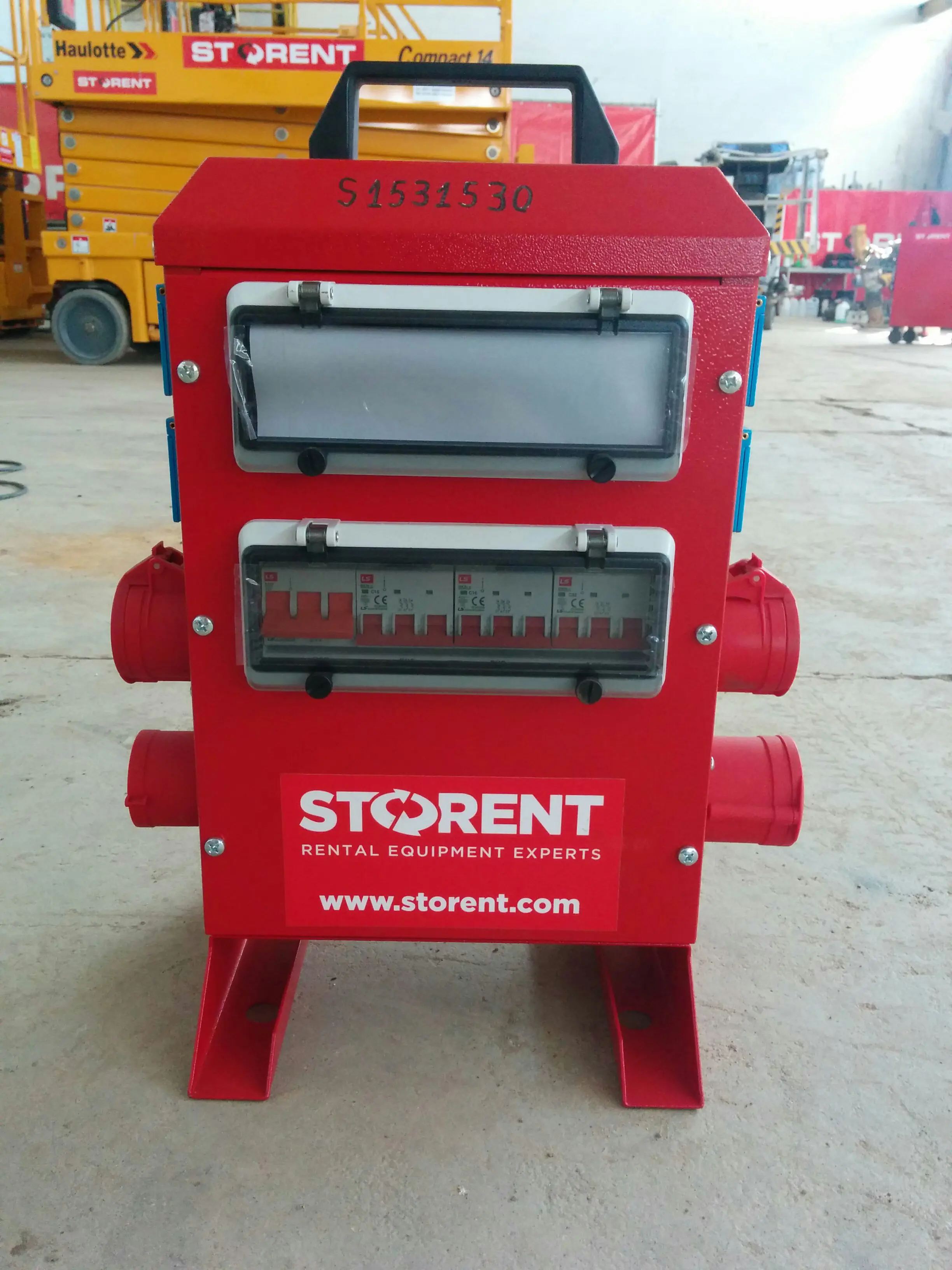Transfer box 32A