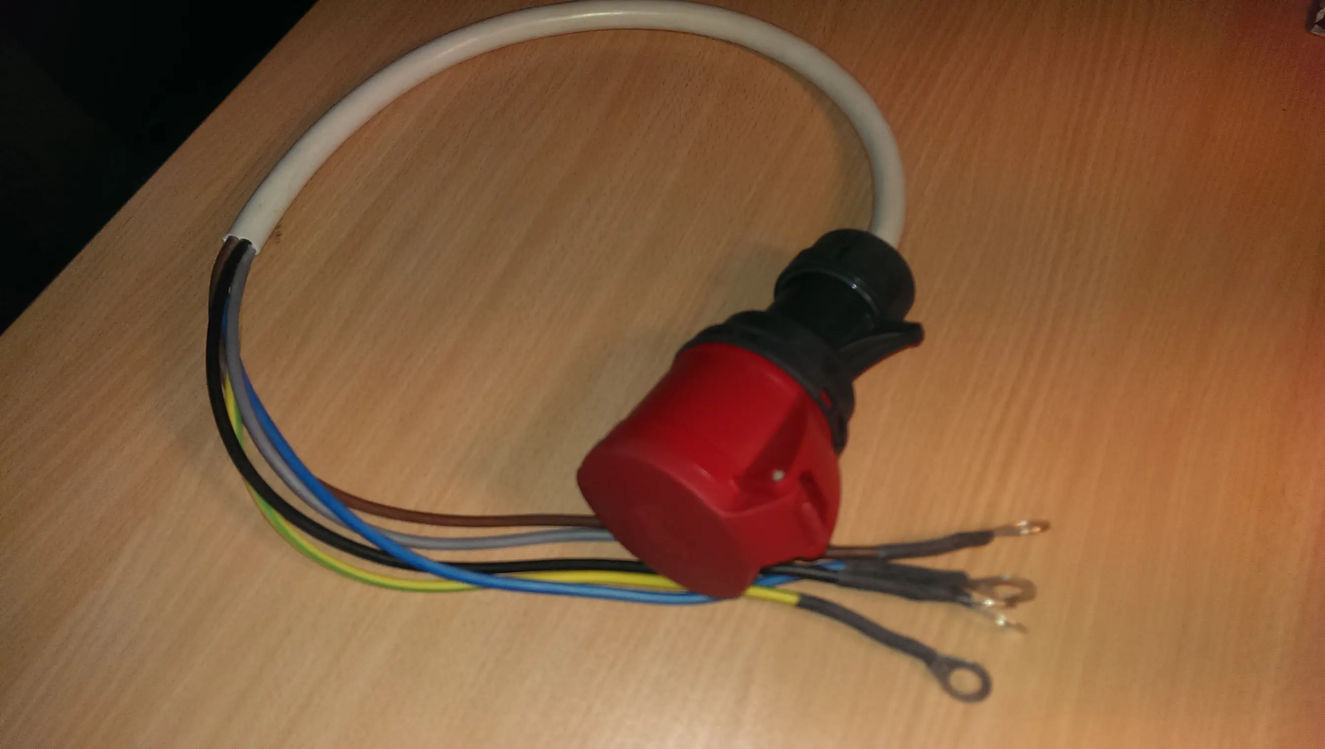 Cable transition M10 - 32A mother
