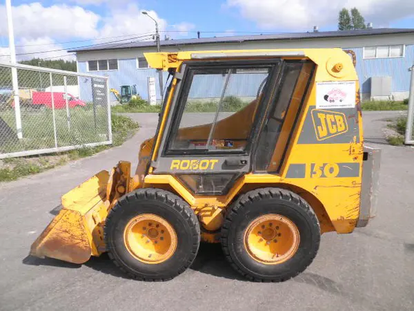 Kompaktiekrāvejs ar riteņiem, <2t