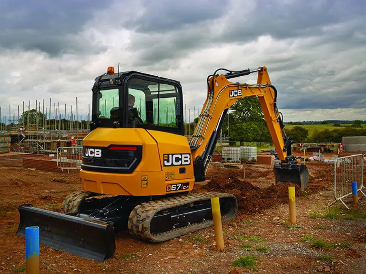 Mini-excavators, <8t