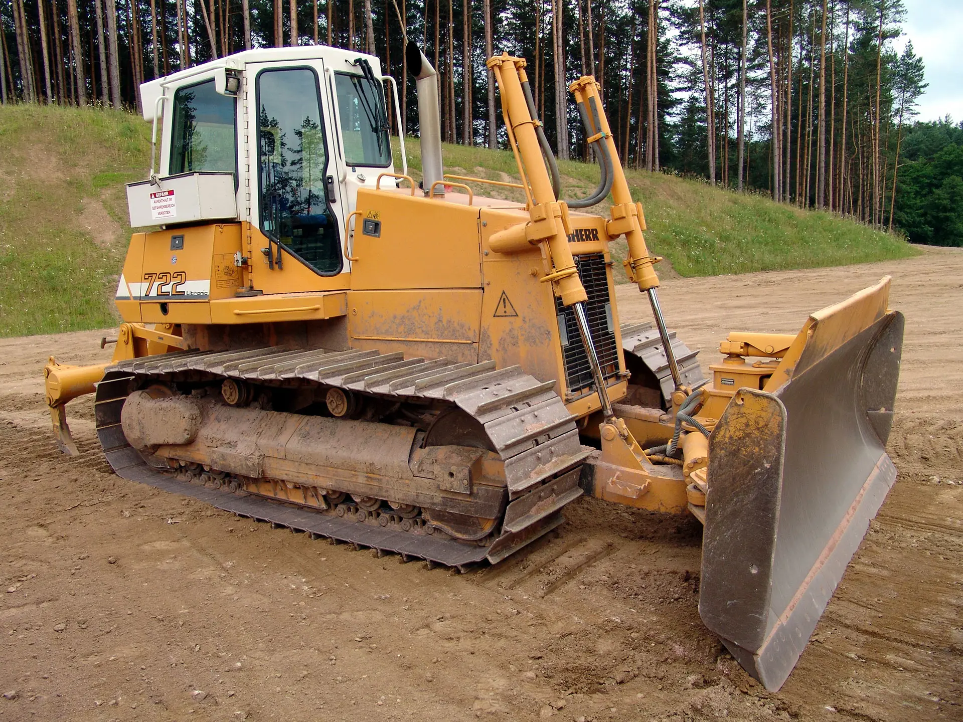 Buldozers, <16t