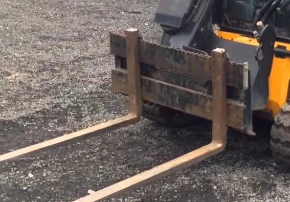 Pallet forks JCB