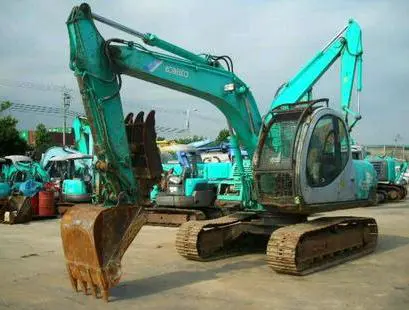 Ekskavators ar kāpurķēdēm, <10t