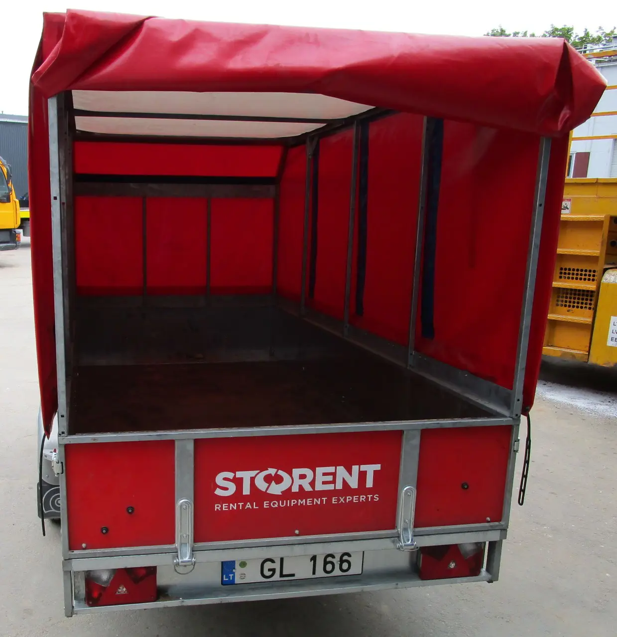 Single axle trailer, tented