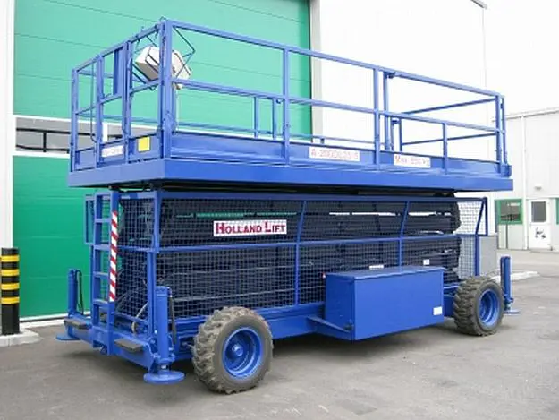 Rough-terrain scissor lift (diesel, 4 WD), 22m